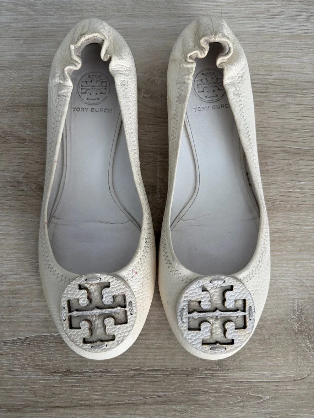 Tory Burch Cream Leather Logo Round-Toe Ballet Flats